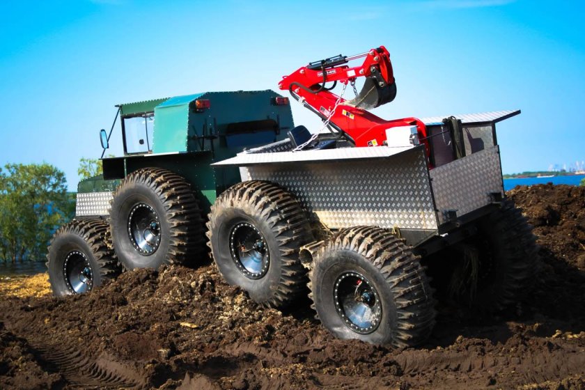 Тром-8 болотоход