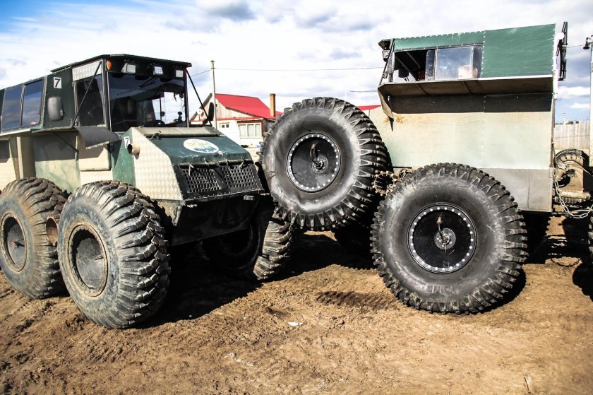 Снегоболотоход Тром 8