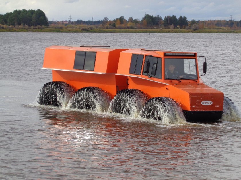 Снегоболотоход «Тром 8 Уэс»