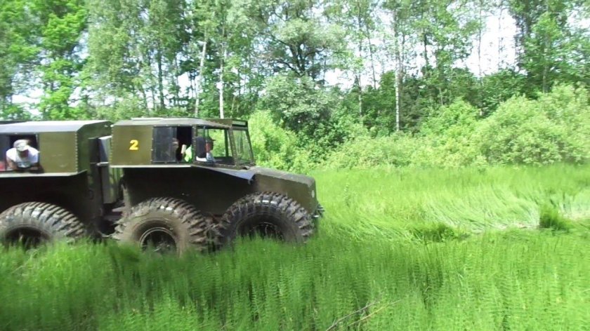 Тром 8 болотоход