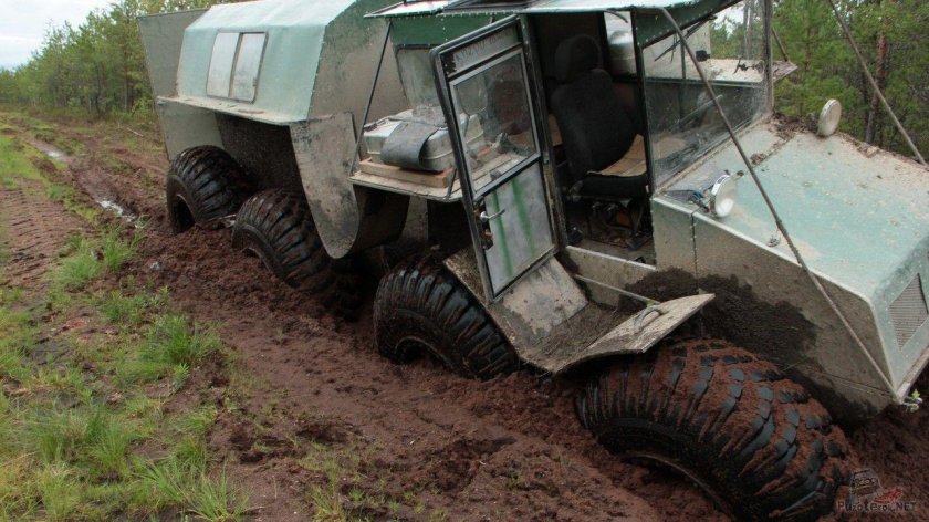 Тром-8 болотоход