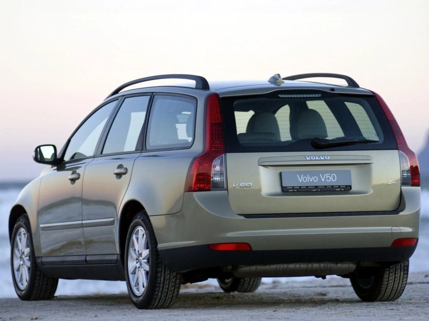 Volvo v50 универсал
