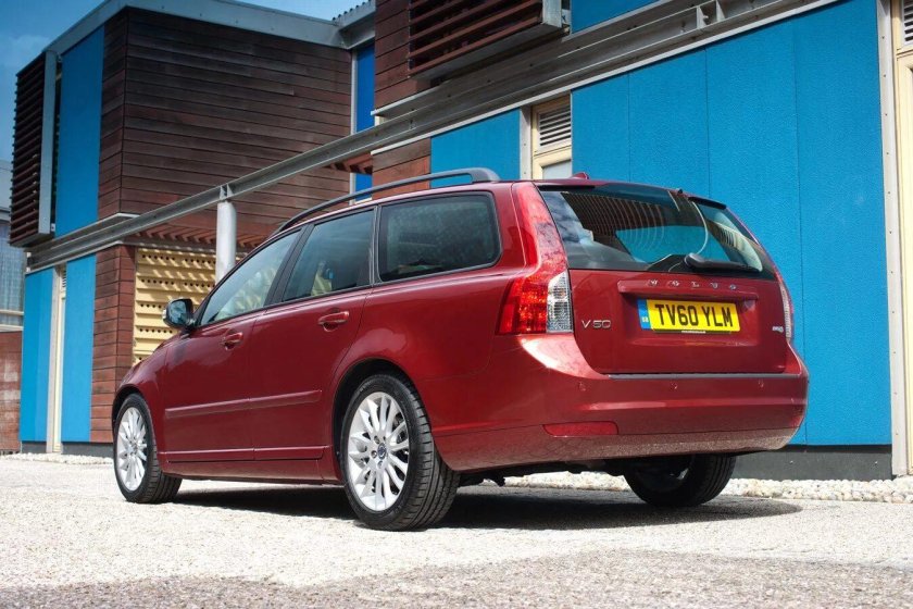 Volvo v50 универсал