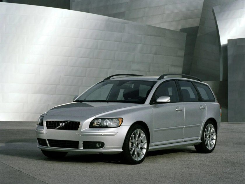 Volvo v50 универсал