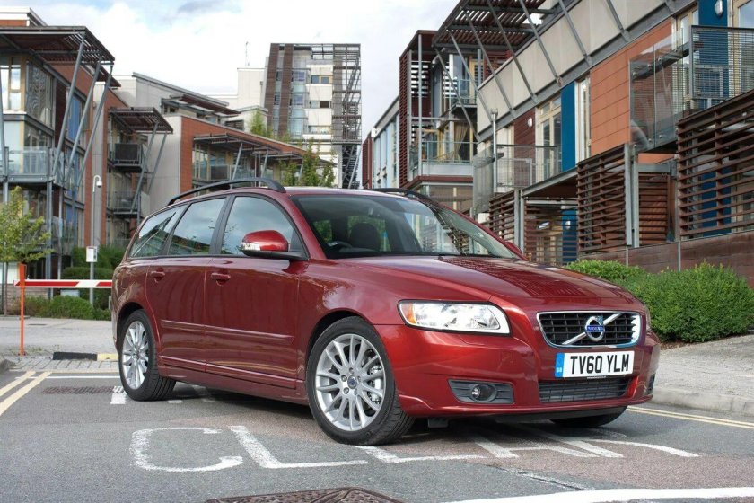Volvo v50 2010
