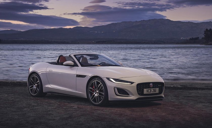 Jaguar f type 2021