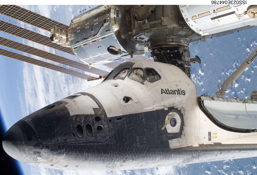 Спейс шаттл космический корабль