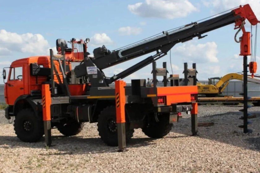 Бурильно крановая машина