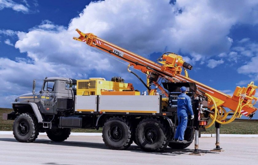 Буровая урб 51