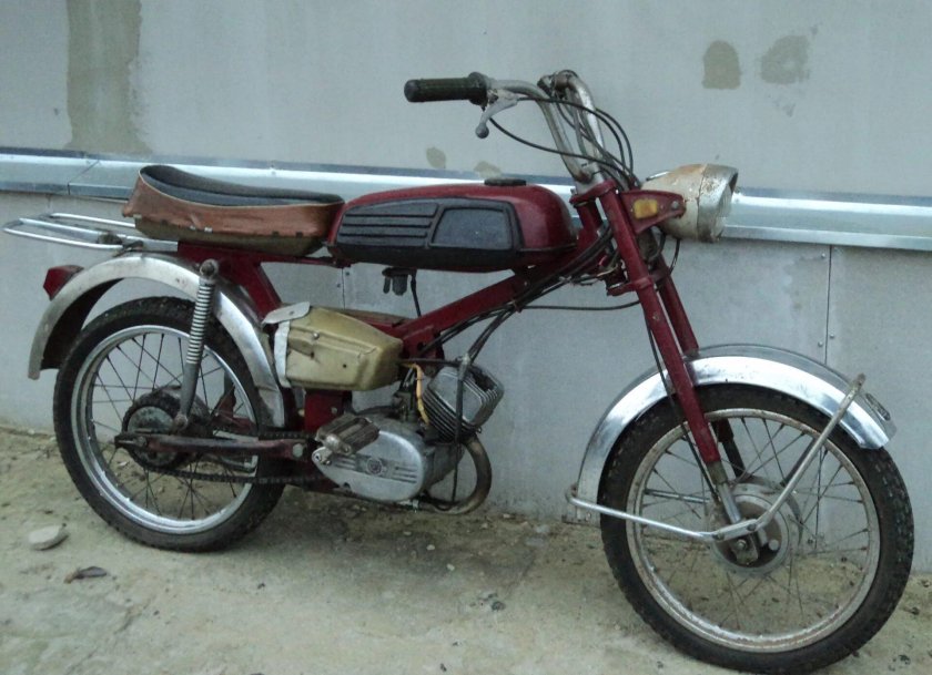 Мопед Верховина 6