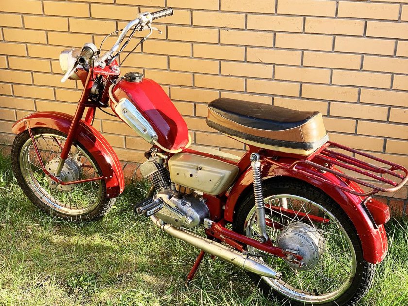 Мопед Верховина 4