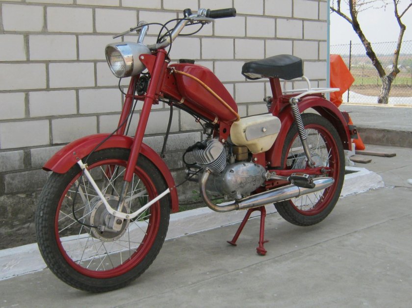 Мопед Верховина 4