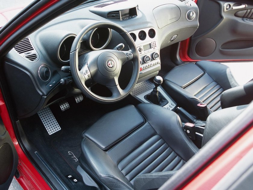 Alfa Romeo 156 Interior