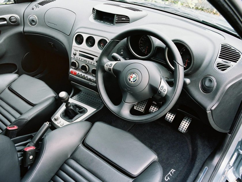 Alfa Romeo 156 салон