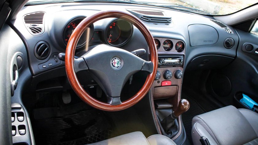 Alfa Romeo 156 салон