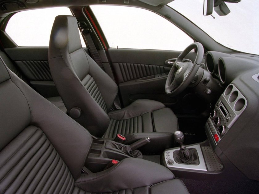 Alfa Romeo 156 GTA салон