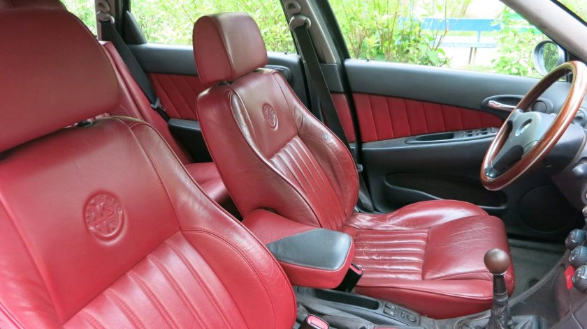 Alfa romeo 156 салон сзади