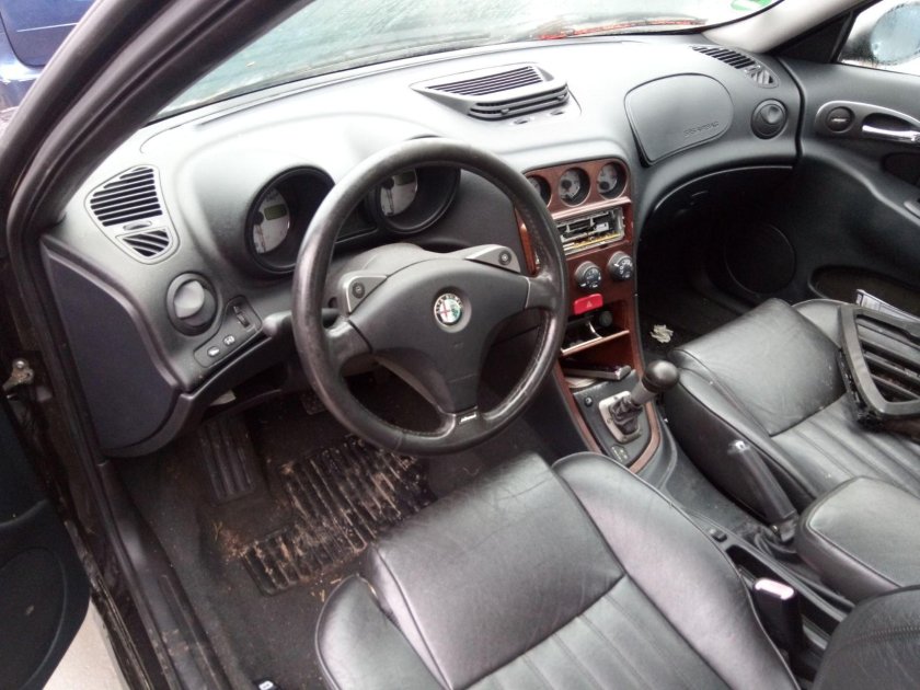 Альфа Ромео 156 универсал салон