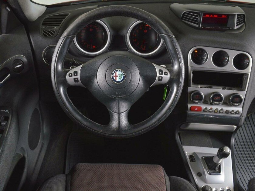 Альфа Ромео 156 Рестайлинг салон