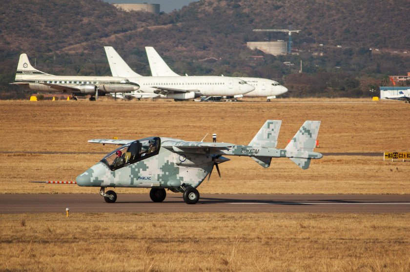 AHRLAC самолет