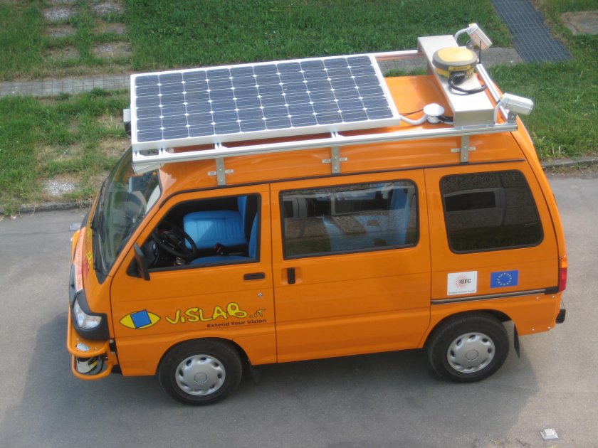 Автомобиль на солнечных батареях