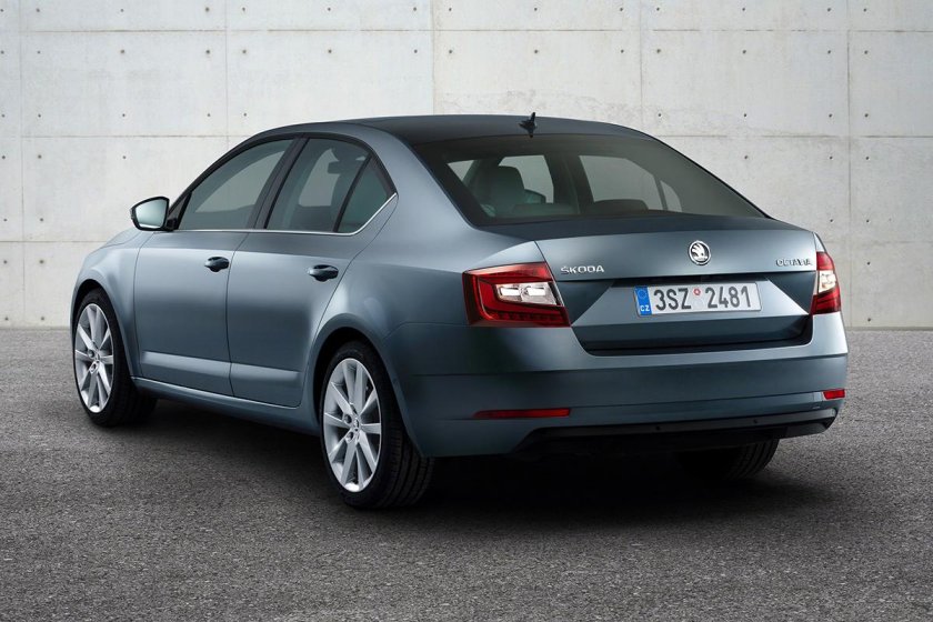 Шкода Октавия 3