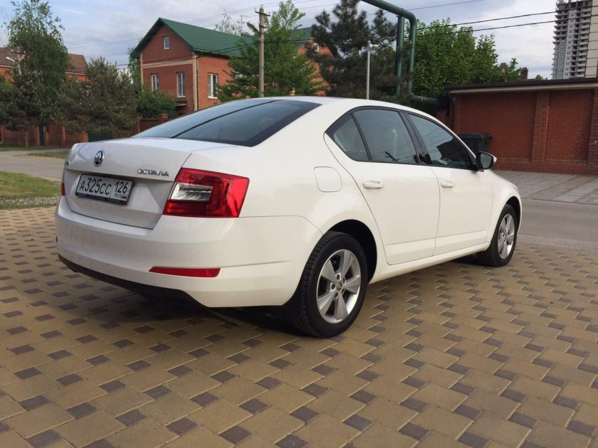 Октавия седан