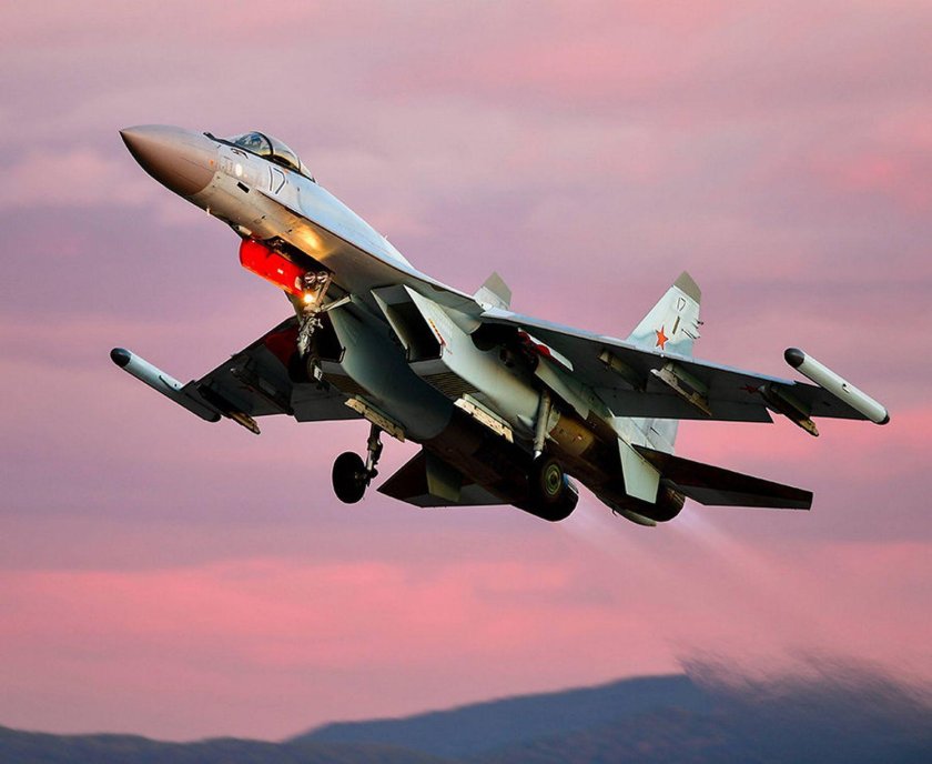 Самолёт Су-35