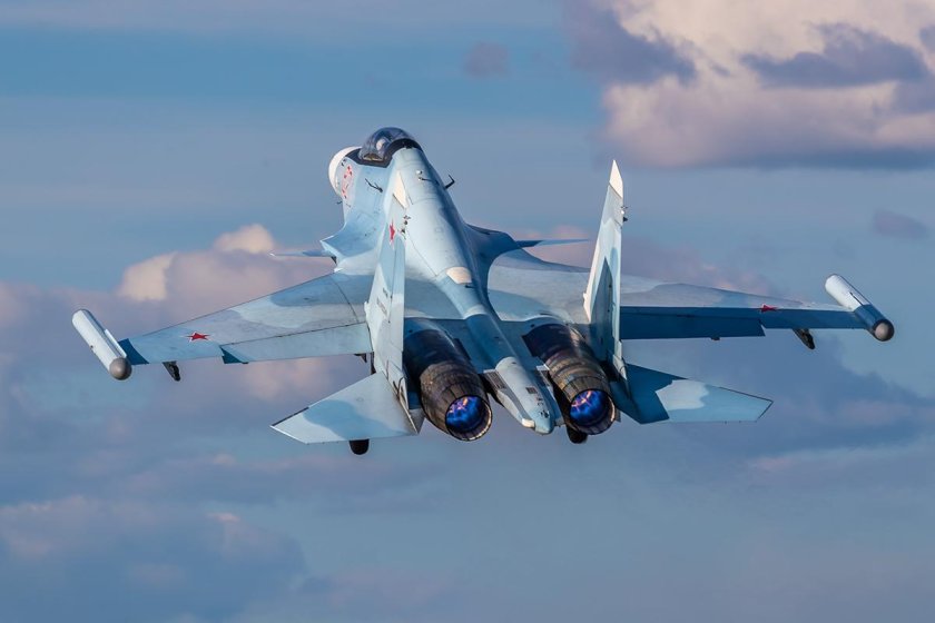 Истребитель Су-30см2