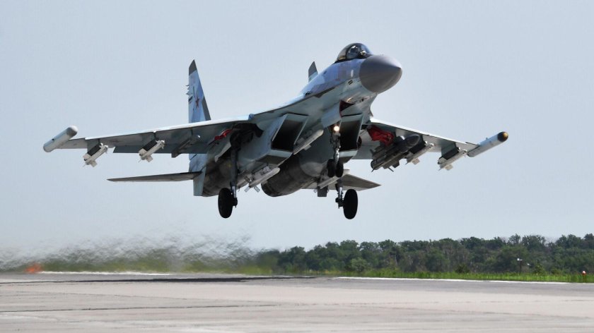 Су-35 — многоцелевой истребитель