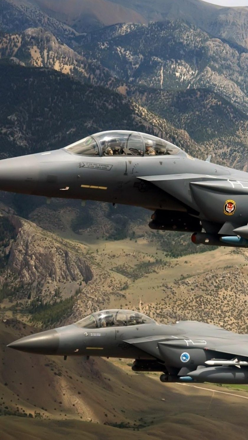 Самолет военный