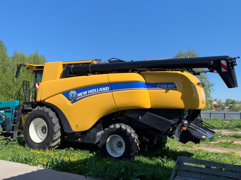 Комбайн new holland