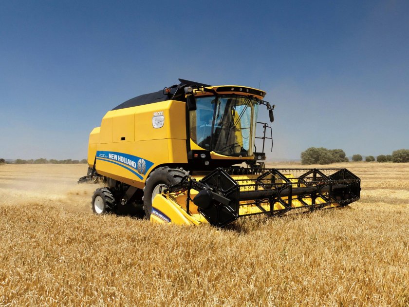 Комбайн New Holland CX 8.80