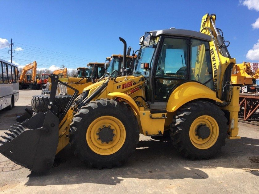 Экскаватор-погрузчик New Holland b115b