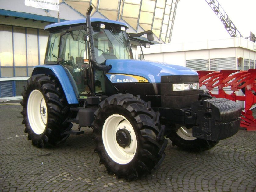 New Holland 120
