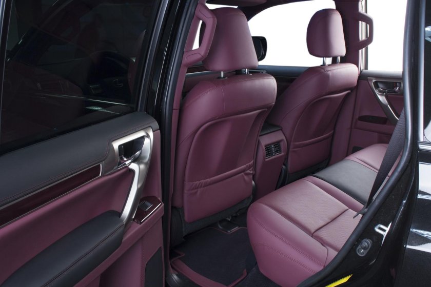 Красный салон Лексус 570