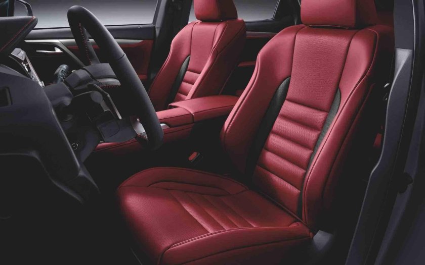 Чехлы на Лексус rx350