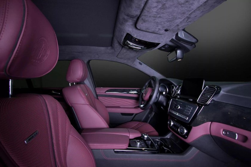 Mercedes GLE красный салон