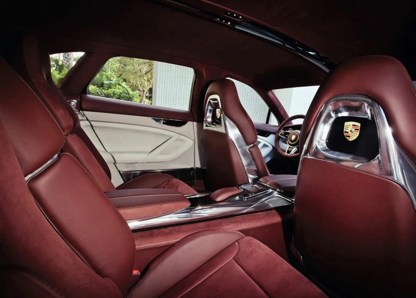 Porsche Panamera бордовый