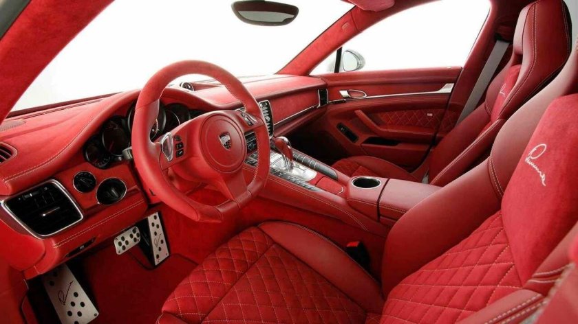 Порше Панамера с красным салоном