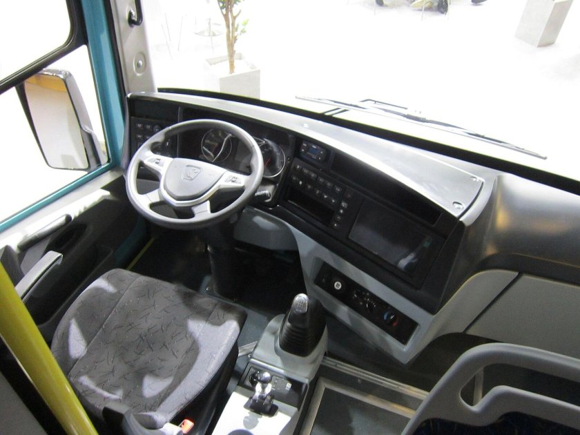 Автобус КАМАЗ Vega водительское место