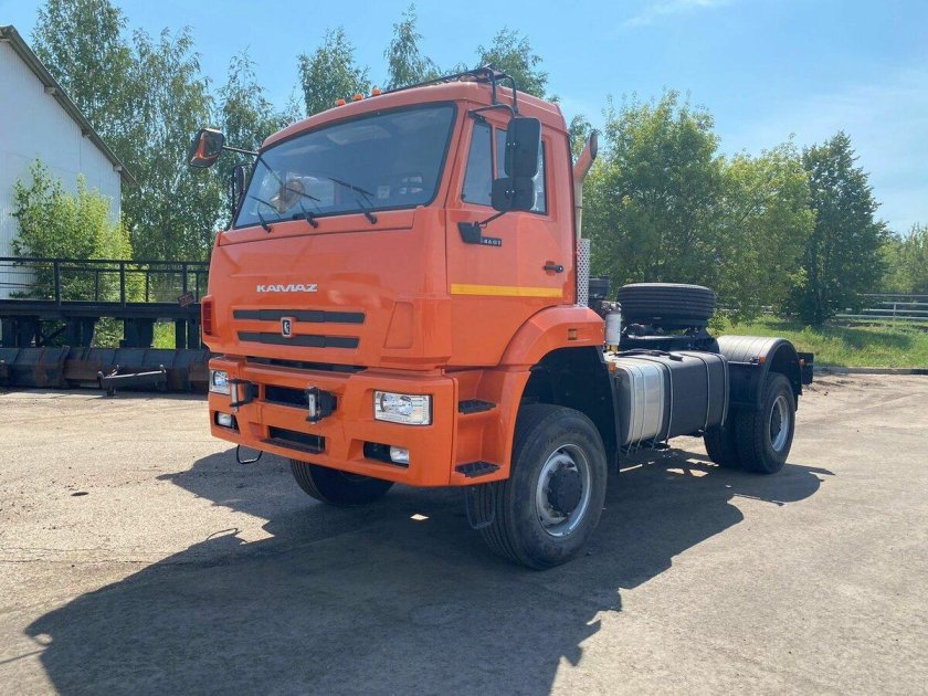 КАМАЗ тягач 54601