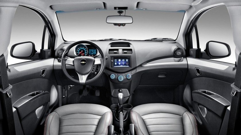 Салон Chevrolet Spark m300
