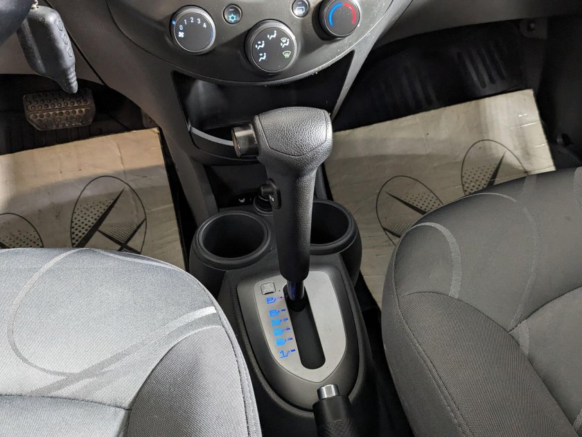 Chevrolet spark 2012