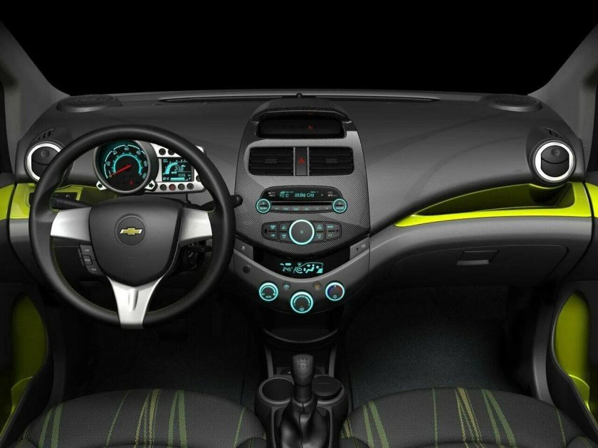 Spark 2021 Chevrolet Salon