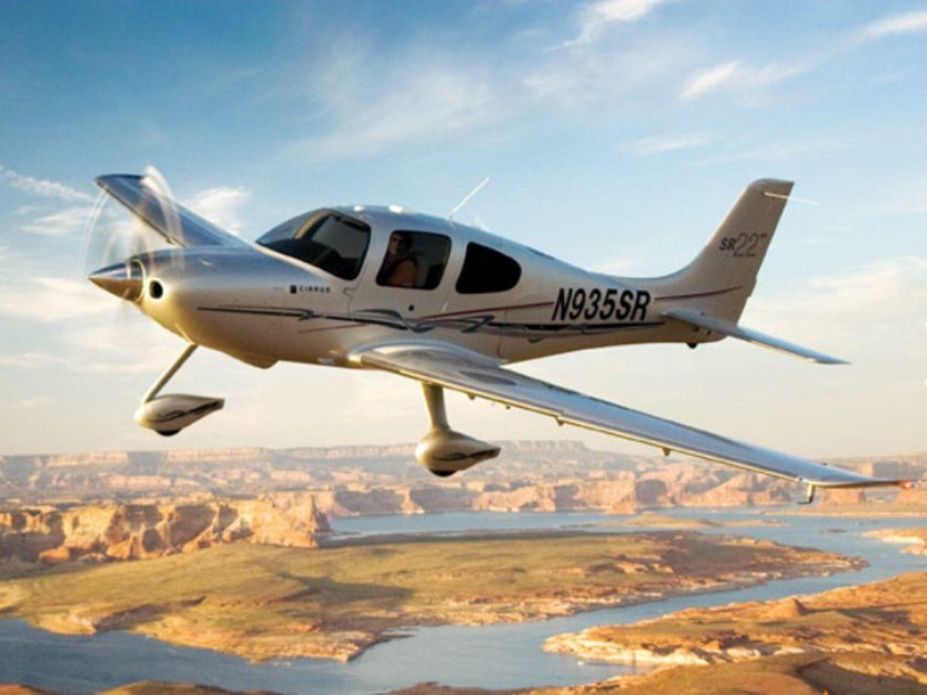 Cirrus sr22