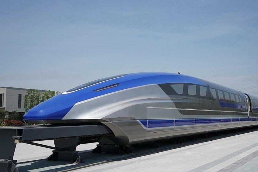 Левитирующий поезд маглев китай