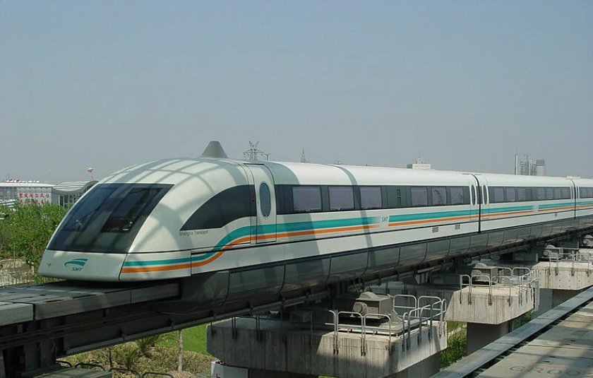 Поезд Маглев в Шанхае