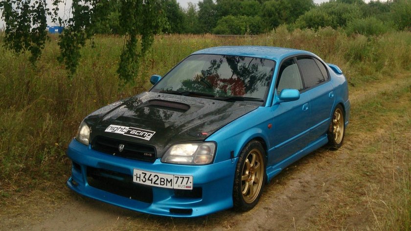 Subaru Legacy b4
