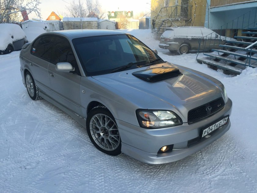Subaru Legacy b4